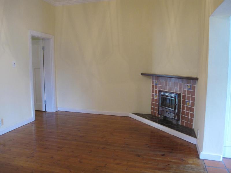 To Let 2 Bedroom Property for Rent in Wynberg Upper Western Cape